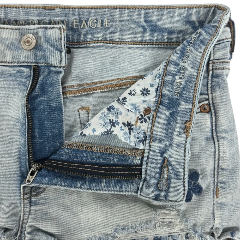 American Eagle Next Level Stretch Blue Raw Hem Cutoff Distressed Daisy Shorts 6